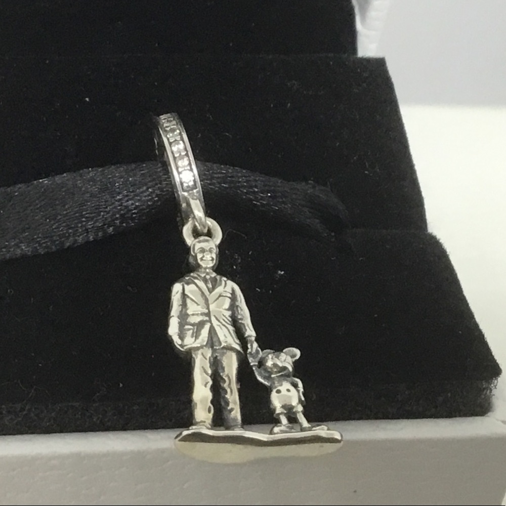 Pandora Disney “Partners” Walt Disney holds the hand of his VIP “Mickey … - Picture 2 of 7